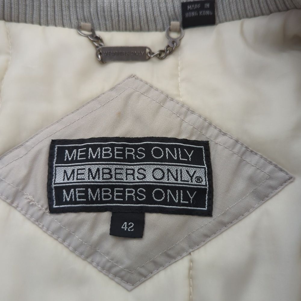 Vintage Members Only Tan Insulated Bomber Jacket Size 42 - Picture 8 of 10